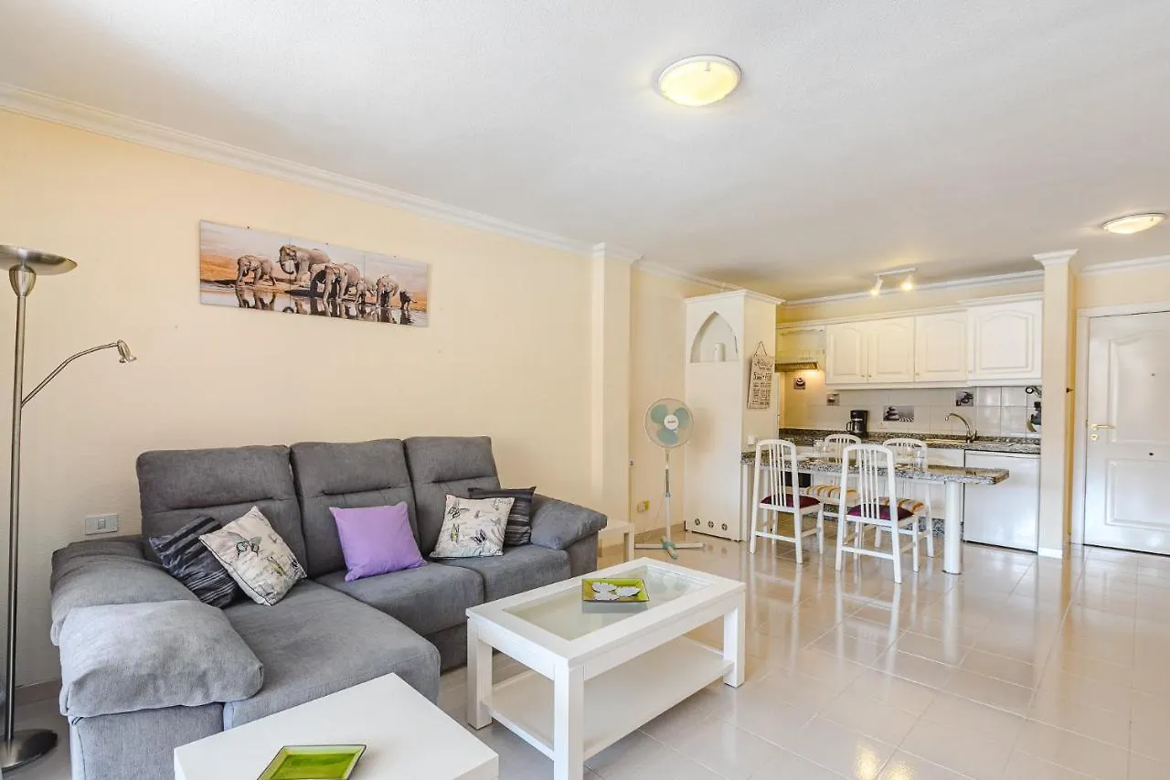 Aircon Lovely 2 Bedroom Apartment Close To Ocean Puerto de Santiago